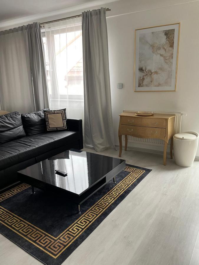 Zara Luxury Apartments The Absolute Center Of Zilina Exterior photo