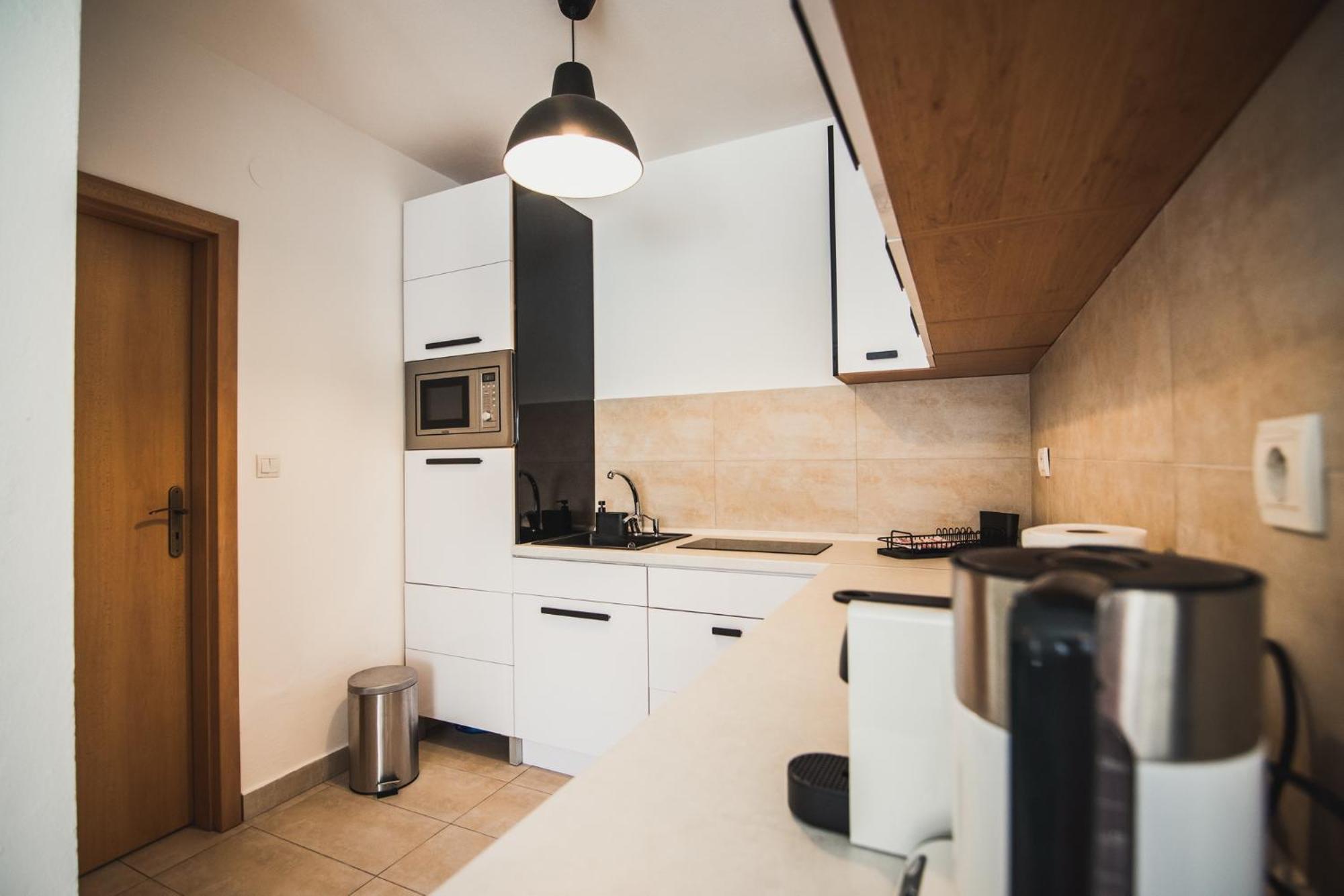 Zara Luxury Apartments The Absolute Center Of Zilina Exterior photo