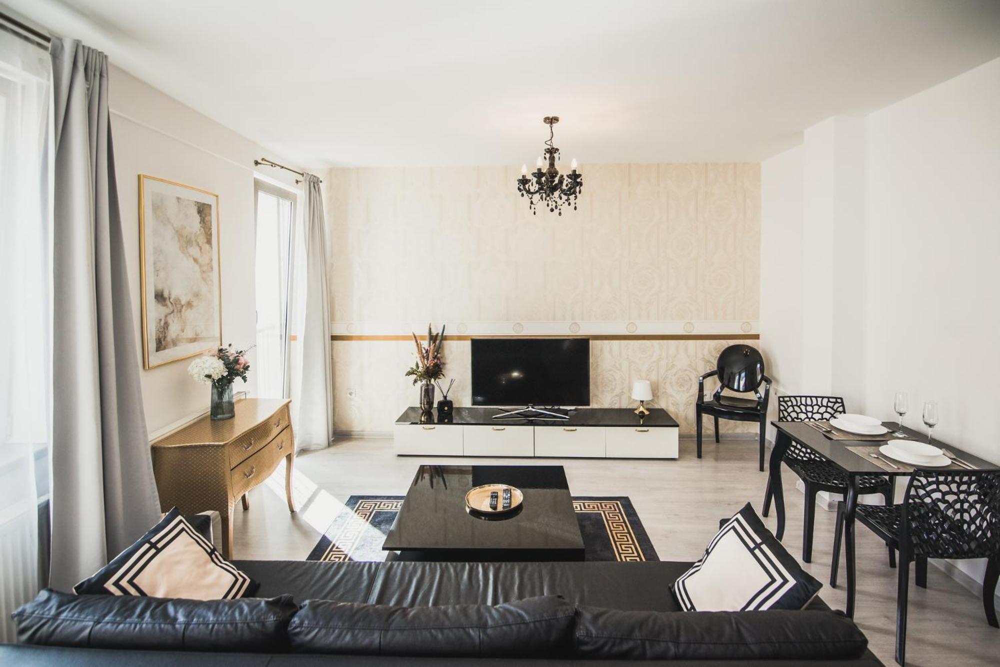 Zara Luxury Apartments The Absolute Center Of Zilina Exterior photo